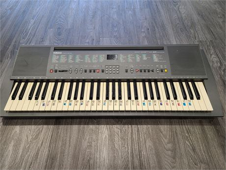 YAMAHA PSR-200 PIANO