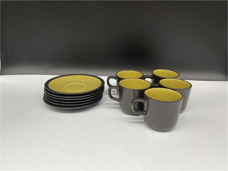 MIKASO CUPS & SAUCERS