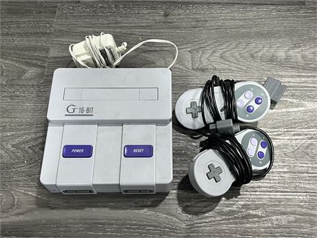 G 16-BIT SYSTEM W/CONTROLLERS