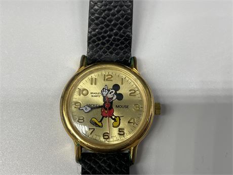 VINTAGE MICKEY MOUSE WATCH (WOMENS)