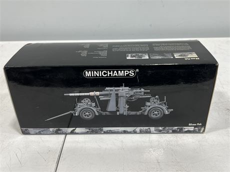 (NEW) MINICHAMPS 88MM FLAK MODEL