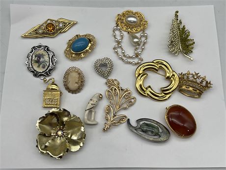LOT OF 15 VINTAGE BROOCHES