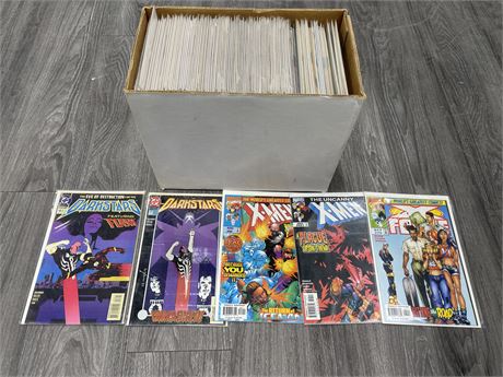 SHORT BOX OF DC/MARVEL COMICS (MOSTLY DC)