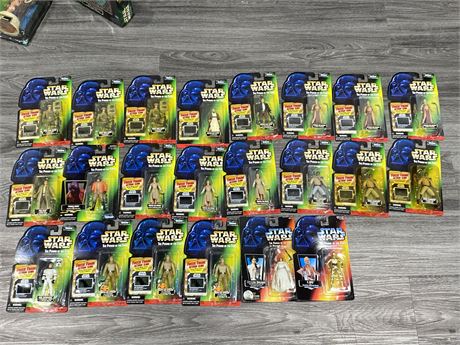 22 UNOPENED STAR WARS COLLECTABLES