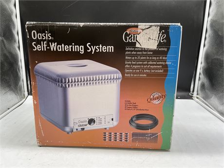 OASIS SELF-WATERING SYSTEM