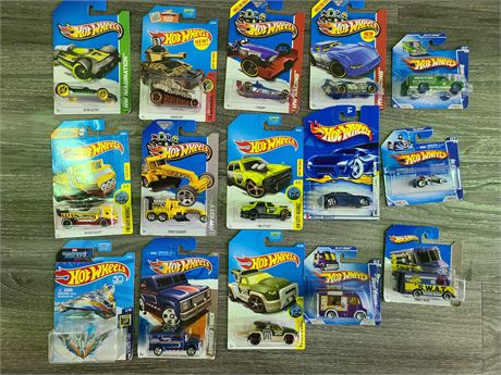 15 COLLECTABLE HOTWHEELS