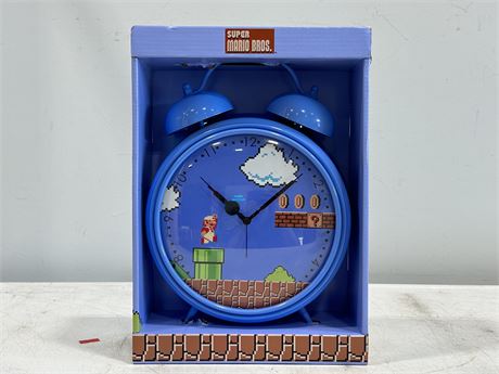 Urban Auctions - SUPER MARIO BROS ALARM CLOCK - LIKE NEW / WORKING (10 ...