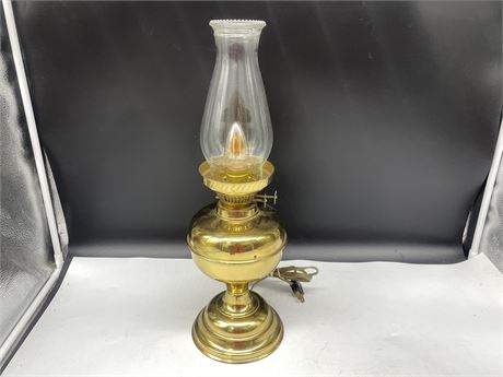 ANTIQUE ELECTRIFIED BRASS OIL LAMP - 19” TALL