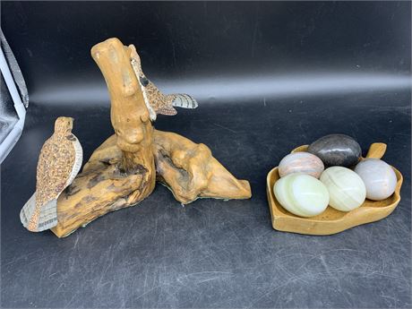 MARBLE EGGS ON A TRAY + WOODEN HAND CARVED QUAIL BIRDS ON A BURL OF WOOD