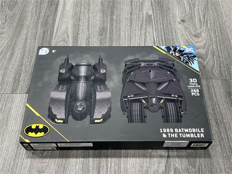 NEW DC BATMAN BATMOBILE / THE TUMBLER 3D PUZZLE