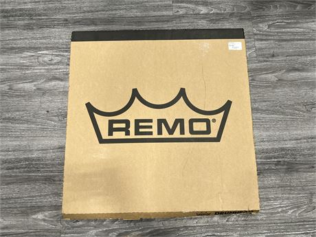 NEW IN BOX REMO 20” CLEAR DRUM HEAD