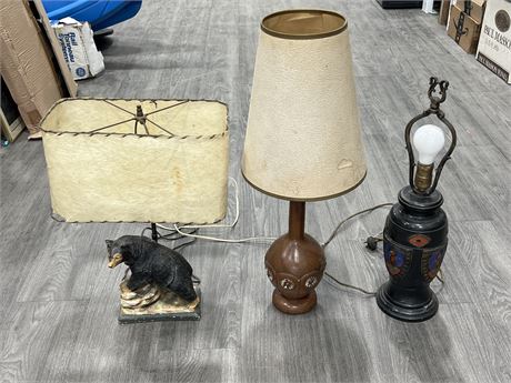 3 VINTAGE LAMPS INCLUDING BEAR LAMP W/FIBREGLASS SHADE - TALLEST IS 25”