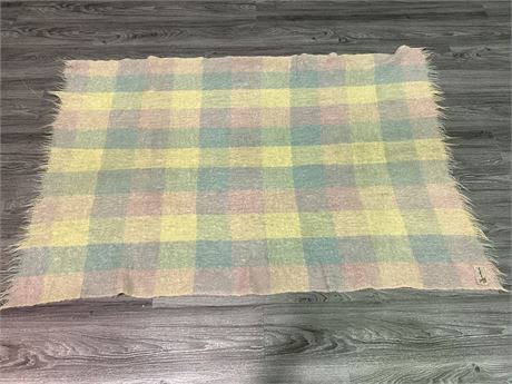 VINTAGE MOHAIR BLANKET (Made in Scotland)