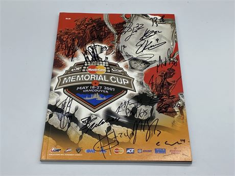 2007 CHL MEMORIAL CUP MAGAZINE SIGNED BY EVANDER KANE, MILAN LUCIC & OTHERS