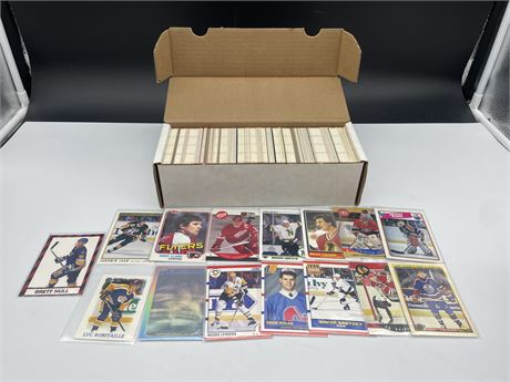 APPROX 550 HOCKEY CARDS (MOSTLY FROM 90’s, INC SOME STARS N ROOKIES)