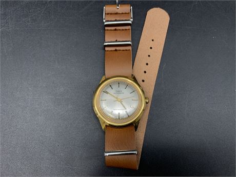 TIMEX VINTAGE AUTOMATIC WATCH