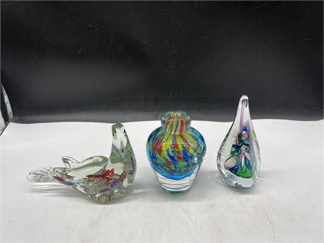 3 ART GLASS PIECES - ONE SIGNED - LARGEST IS 6” LONG