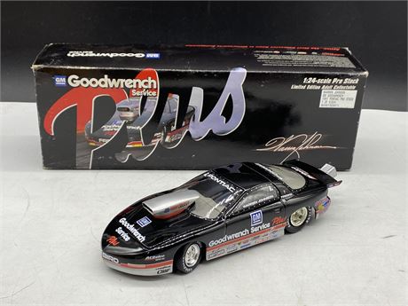 NEW WARREN JOHNSON 1-24 GOODWRENCH FUNNY CAR