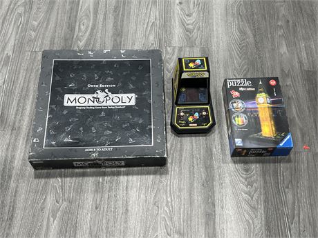 ONYX EDITION MONOPOLY, VINTAGE PAC-MAN TABLETOP GAME & PUZZLE