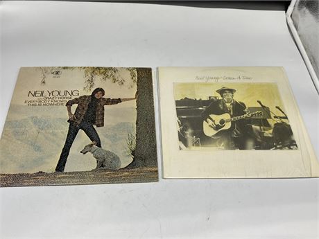 2 NEIL YOUNG RECORDS - GOOD (G)