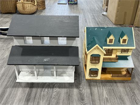 2 DOLL HOUSES - WOOD & PLASTIC (Largest is 21”x24”x21” tall)