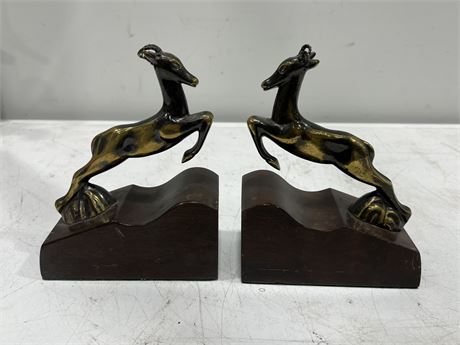 PAIR OF ART DECO GAZELLE BOOKENDS (7” tall)