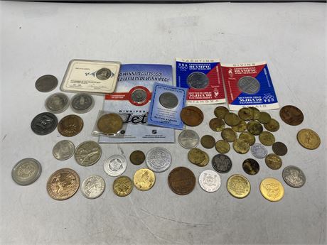 LARGE LOT OF COINS AND TOKENS