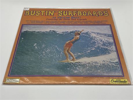 BUSTIN’ SURFBOARDS - 14 SMASH HITS - VG+