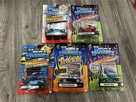 (5) 1:64 SCALE DIECAST MUSCLE MACHINES IN BOX