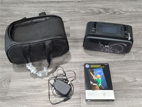 HP PHOTOSMART A646 WITH CASE