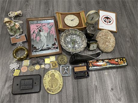 LARGE LOT OF COLLECTABLES
