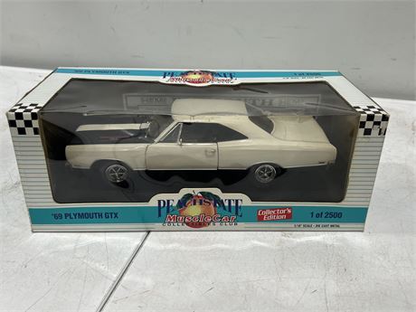 1:18 SCALE 1969 PLYMOUTH DIECAST IN PACKAGE 1 OF 2500