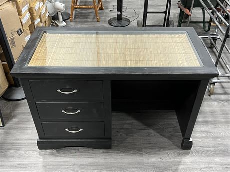 WOOD DESK WITH BAMBOO LIKE STYLE & GLASS TOP (24”x48”x30”)