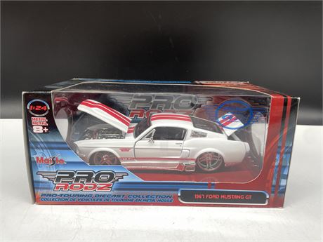 NEW 1:24 SCALE MAISTO MUSTANG GT 5.0