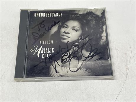 SIGNED NATALIE COLE - UNFORGETTABLE WITH LOVE CD - NO COA - VG+