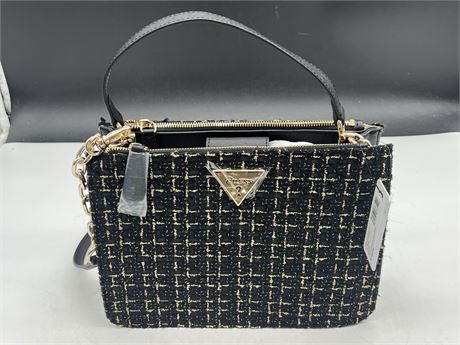 NEW W/TAGS GUESS PURSE
