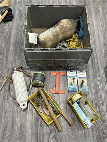 LOT OF FISHING / BOATING GOODS