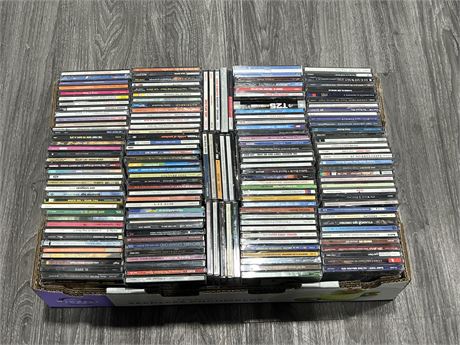 FLAT FULL OF CDS - SOME SEALED