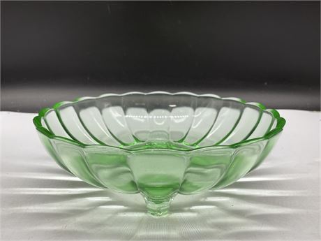 VINTAGE FOOTED URANIUM GLASS BOWL - FEET HAVE SOME CHIPS (9” DIAMETER)