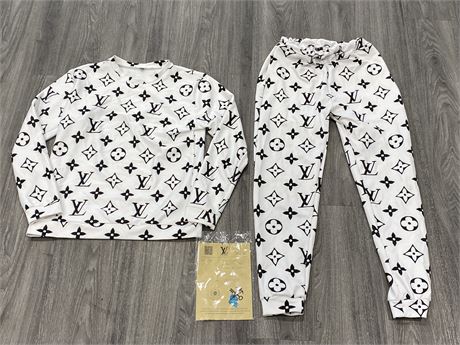 LOUIS VUITTON OUTFIT - SIZE S (UNAUTHENTICATED)