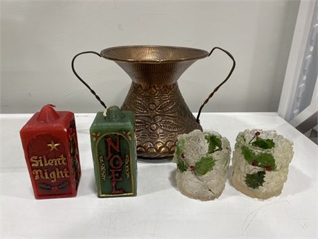 COPPER 2 HANDLED POT, 2 VINTAGE XMAS CANDLES & 2 HOLLY LUCITE CANDLE HOLDERS