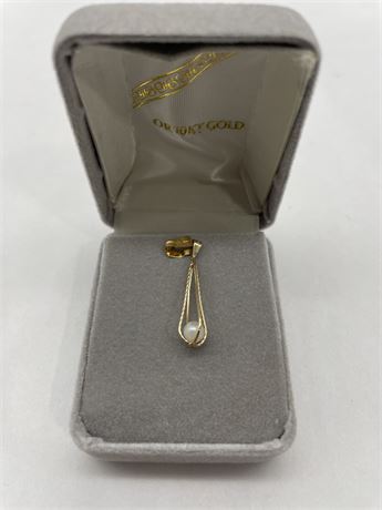 10K GOLD SIGNED PENDANT W / PEARL