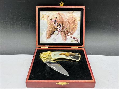 COLLECTABLE BEAR POCKET KNIFE (WITH BOX)