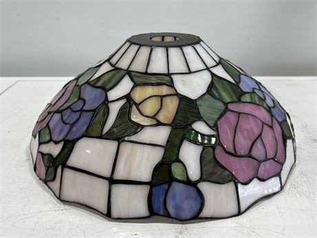 VINTAGE STAINED GLASS LAMP SHADE (13.5”)