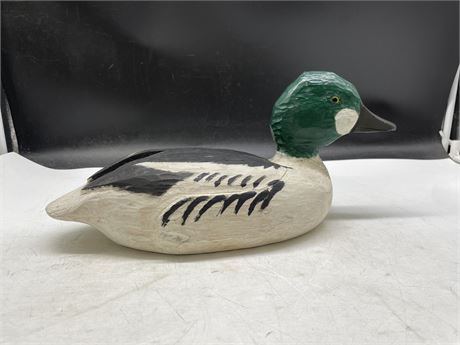 VINTAGE LIFE SIZED WOODEN DUCK DECOY WITH GLASS EYES (15”x6”)