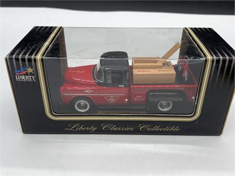 LIMITED EDITION CANADIAN TIRE DIECAST IN BOX - 1957 FARGO PICKUP
