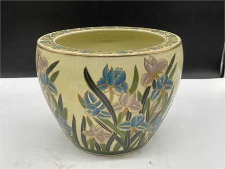 LARGE HAND PAINTED PLANTER (12” DIAM) (9.5” TALL)