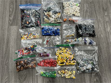 LARGE LOT OF LEGO ACCESSORIES / PARTS