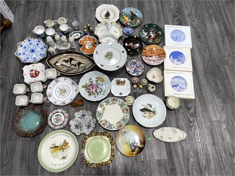 2 LARGE TRAYS OF CHINA-ROYAL ALBERT, DERBY, CHINT, GERMANY