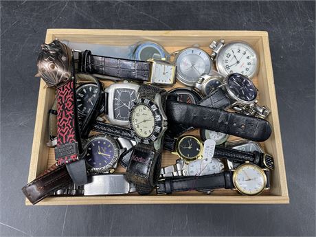 BOX OF ASSORTED WATCHES